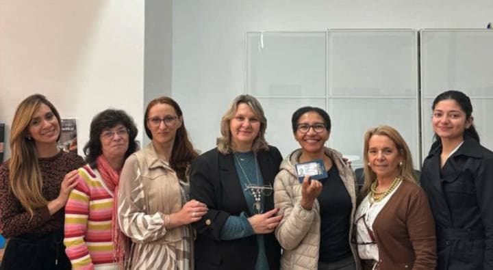 Associado da Mundo Feliz com o título de residência aprovado